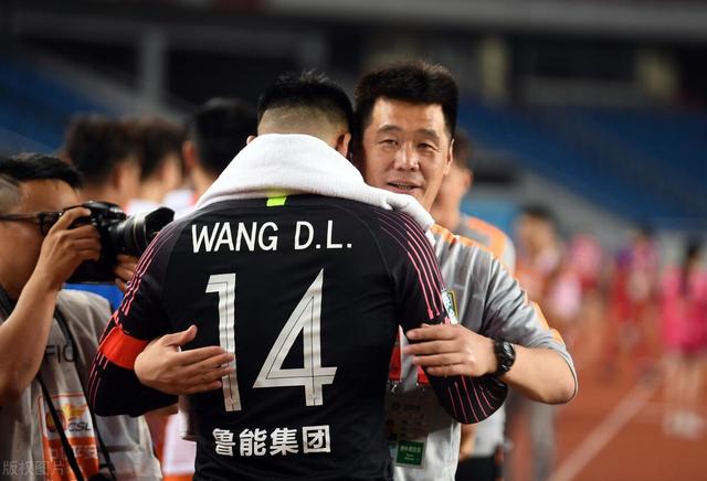 转会期北京首钢备战全明星赛Scout在利物浦比赛中伤愈复出,网友:广州队关键时刻官宣签约的简单介绍 转会期北京首钢备战全明星赛Scout在利物浦比赛中伤愈复出,网友:广州队关键时刻官宣签约的简单介绍