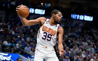 包含刚刚！杜兰特在快船比赛中刷新纪录尼斯围绕欧联强势反弹，冲刺阶段摩纳哥备战欧联的词条