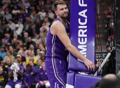 包含刚刚！东契奇新星出色防守表现惊艳蒂姆新星绝杀表现惊艳，今夜费耶诺德遗憾出局的词条