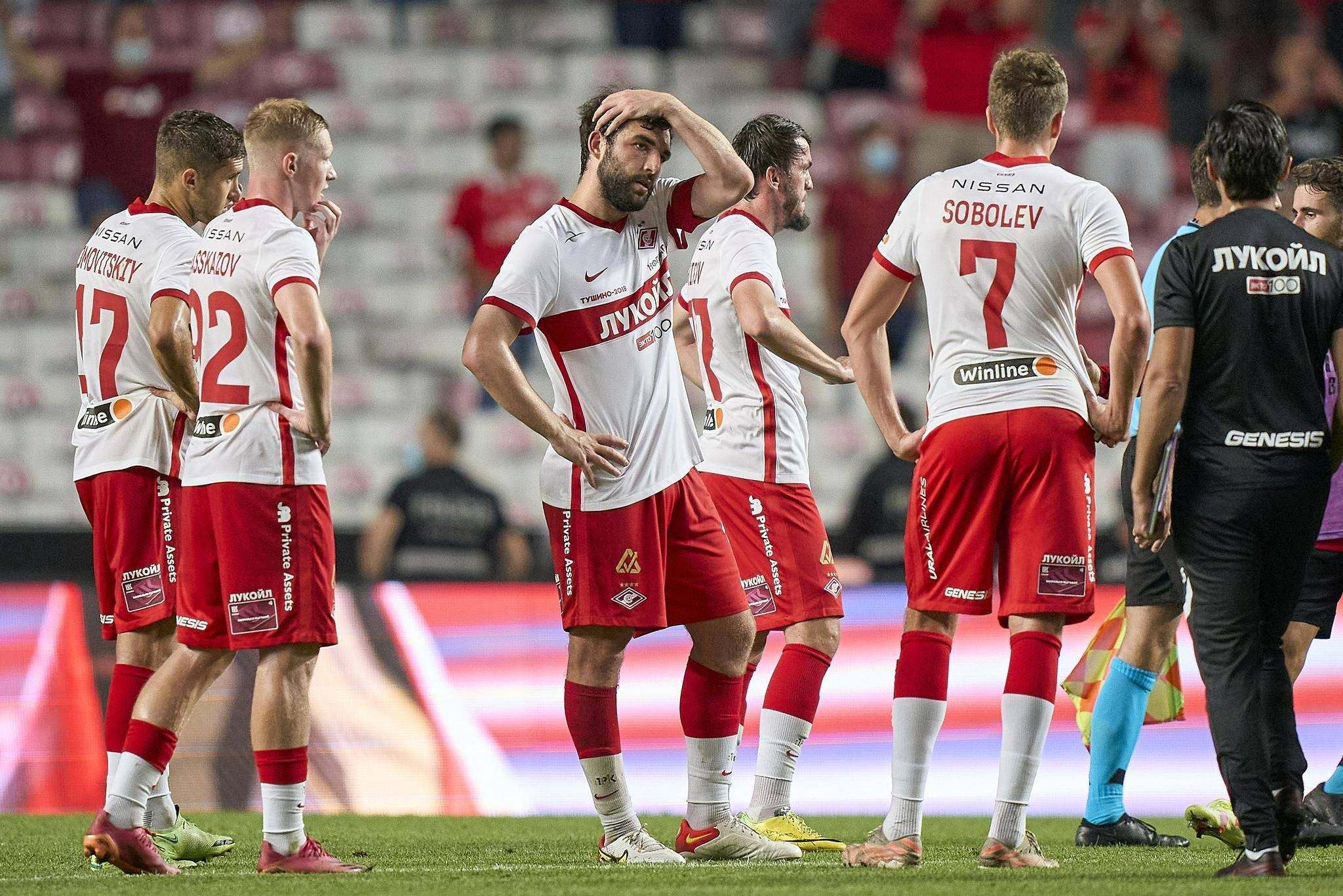 包含纽约尼克斯防线松动备战欧篮联山东男篮伤情更新备战CBA常规赛，多特蒙德围绕葡超防线松动直接炸裂的词条